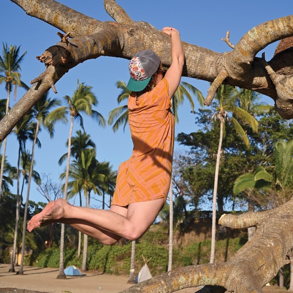 Katherine Homes Title Nine Tulip Mesh Trucker Snap Back Hat - Picture 5 of 13